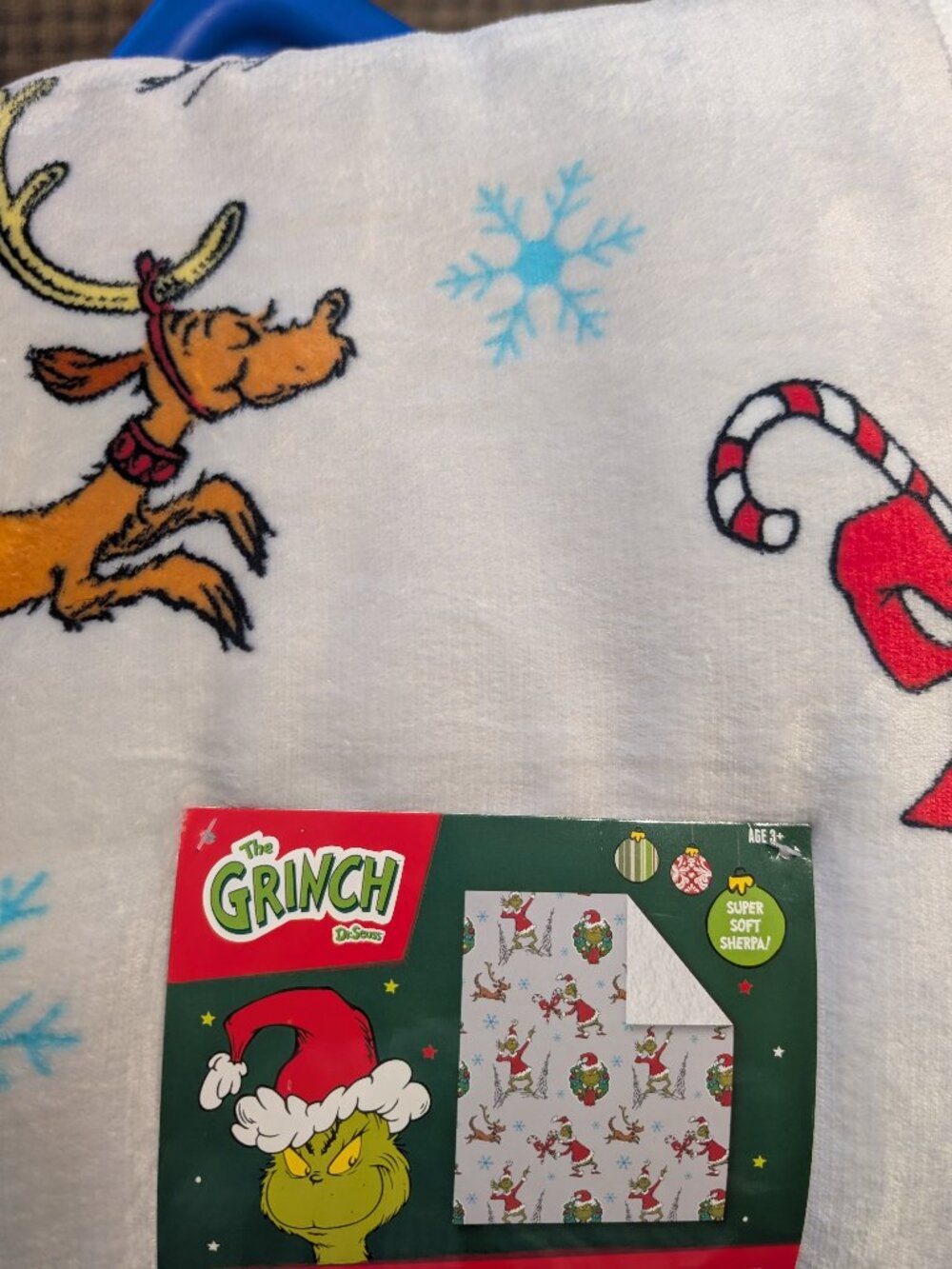 Grinch Sherpa holiday chrisfmas throw brand new cozy blanket